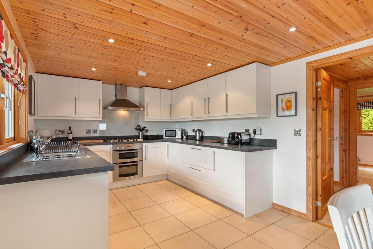 Lodge 5 Longbury - Luxury Lodge, Golf Course Views, Restaurant And Spa Facilites Penally Dış mekan fotoğraf